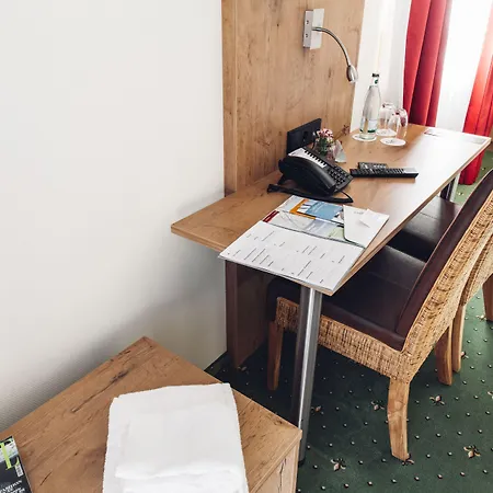 Ruehrberger Hof & Restaurant Bei Basel Otel 3*