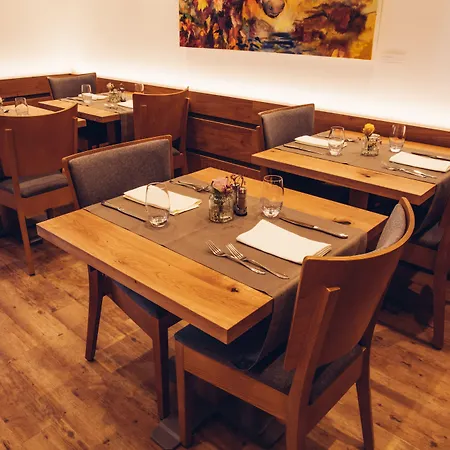 Ruehrberger Hof & Restaurant Bei Basel 3*