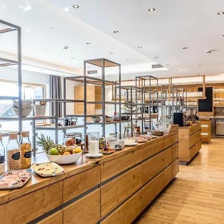 Ruehrberger Hof & Restaurant Bei Basel ホテル グレンツァッハ・ヴィレン