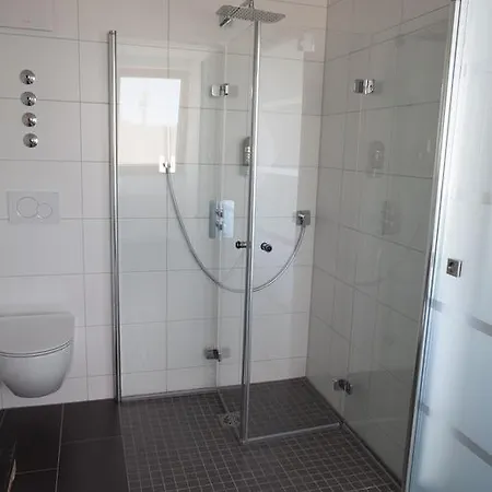 Ruehrberger Hof & Restaurant Bei Basel ホテル グレンツァッハ・ヴィレン